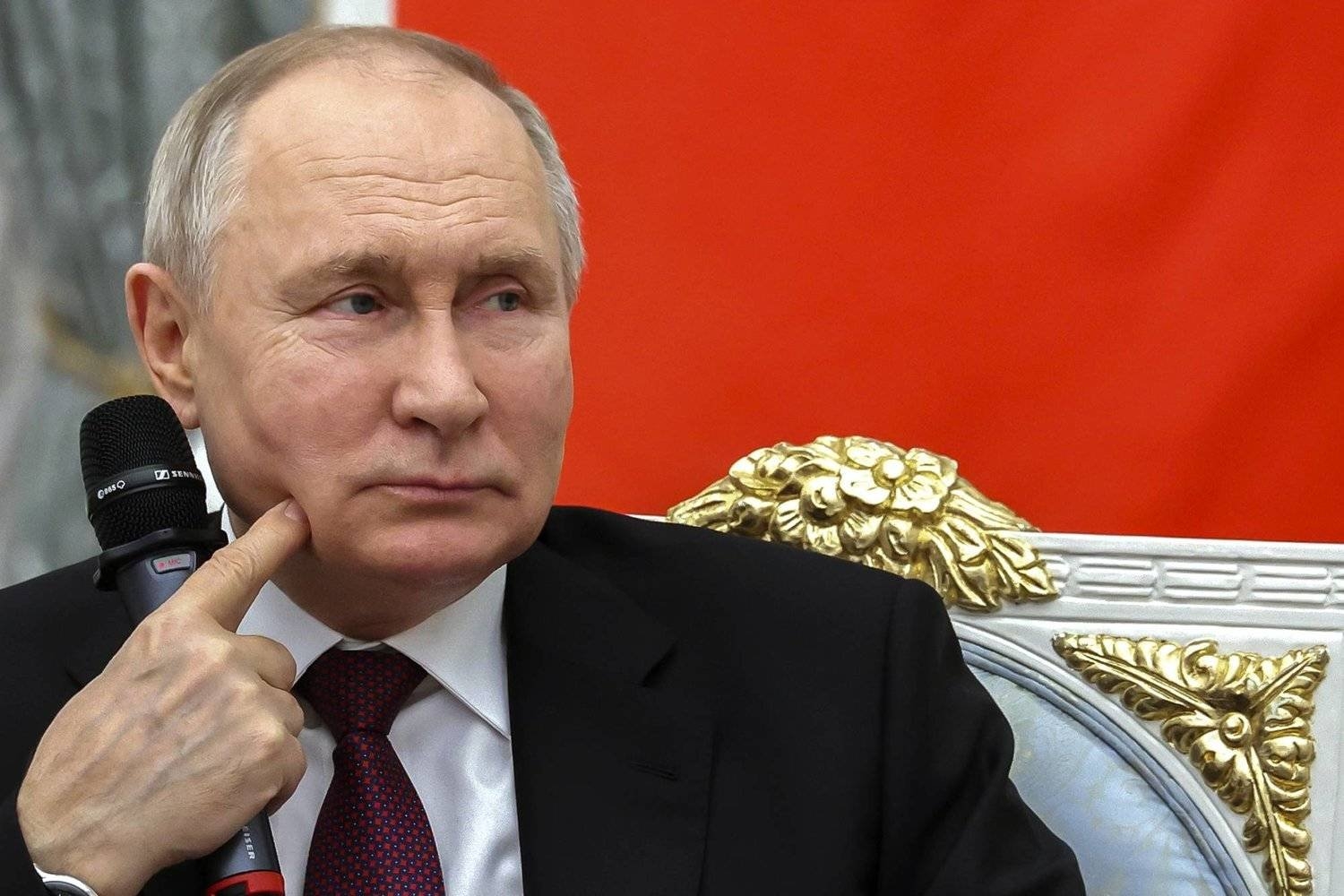 بوتين يقول إن وصف بايدن له «بالمجنون» يفسر تفضيل الكرملين له على ترمب