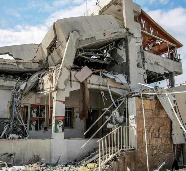 إسرائيل تدمر منزل ياسر عرفات في غزة