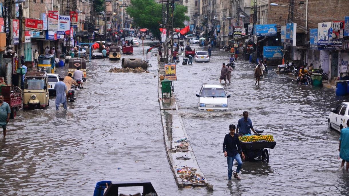 لافاو لە پاکستان بووە هۆی گیانلەدەستدانی حەفدە کەس