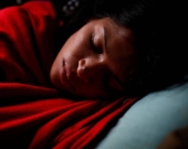 هل يساعد النوم حقاً في تنظيف الدماغ من السموم؟
