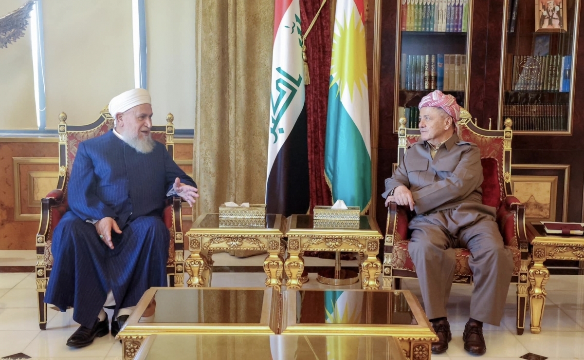 Kurdish Leader Masoud Barzani Meets with Delegation of Islamic Scholars