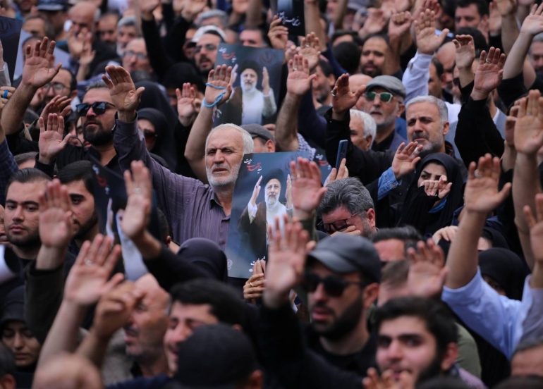 «مجلس الخبراء» الإيراني ينعقد تزامنا مع تشييع رئيسي