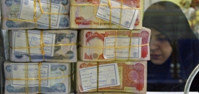 الحكومة العراقية تؤكد ان العجز في موازنة 2024 يصل لـ 64 تريليون دينار .. خبير اقتصادي يحذر من المخاطر