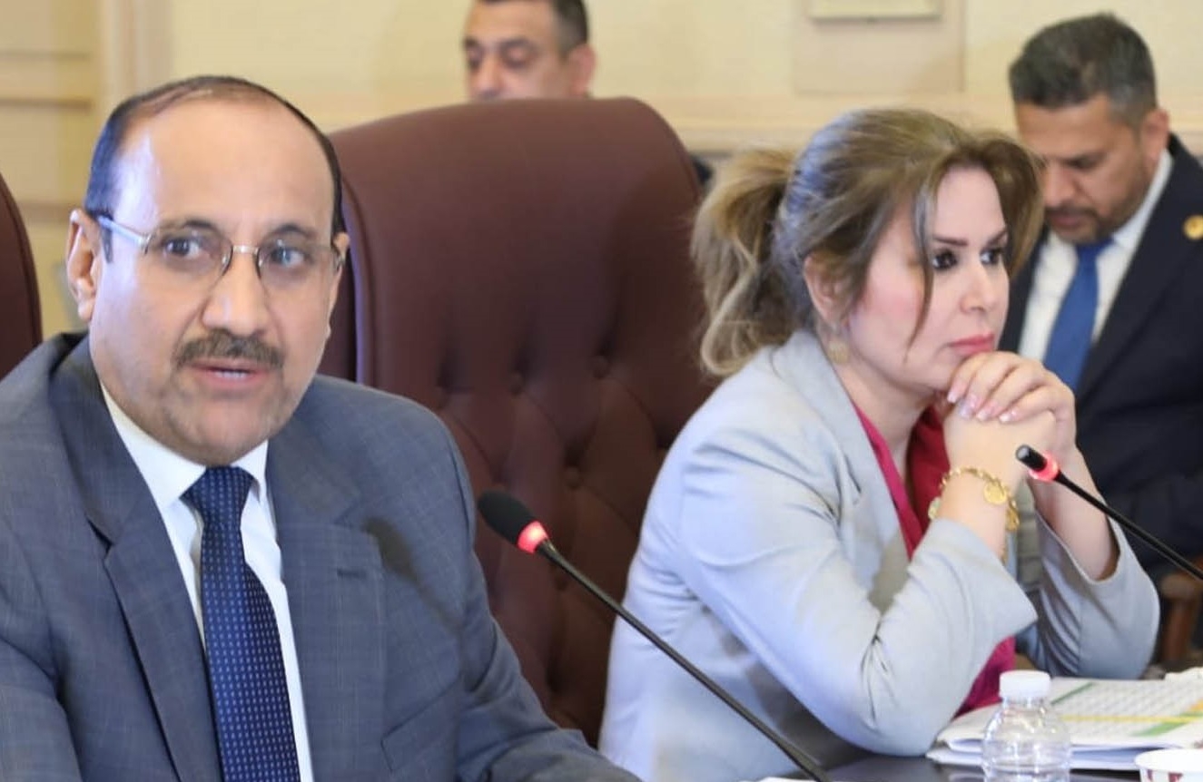 إخلاص الدليمي: الكتل الكوردية في مجلس النواب العراقي موقفها من الموازنة موحد