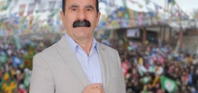 Turkey's Interior Ministry Suspends Hakkari Co-Mayor Mehmet Siddik Akis Over Alleged PKK Links