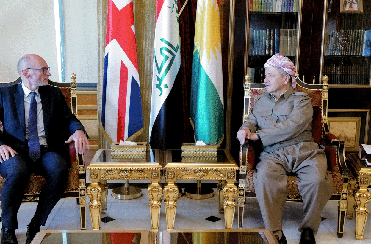 الرئيس بارزاني يبحث مع  السفير البريطاني لدى العراق الاوضاع السياسية والامنية