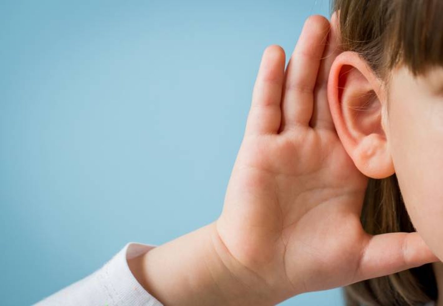علاج جيني جديد يعيد السمع لأطفال ولدوا صمّا