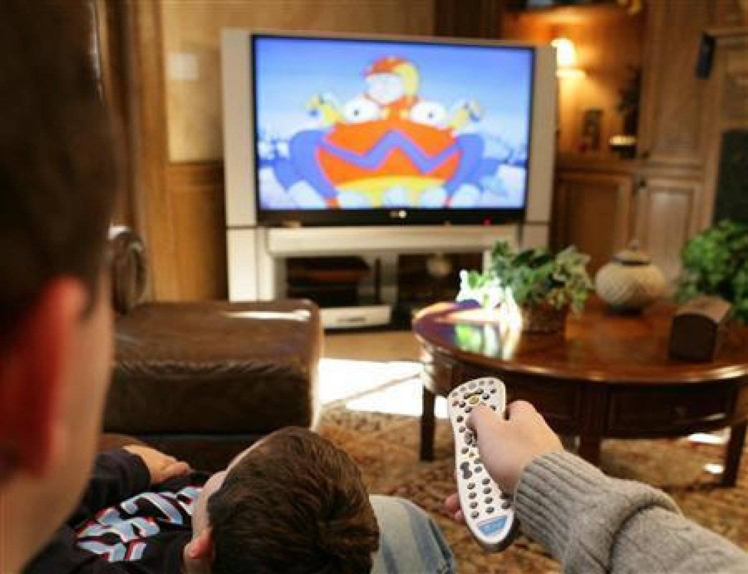 كيف تؤثر مشاهدة التلفزيون على صحتك مع تقدمك في العمر؟
