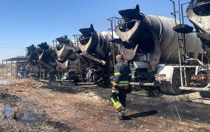 Fire Destroys Six Concrete Mixer Trucks Near Erbil-Gazna Road