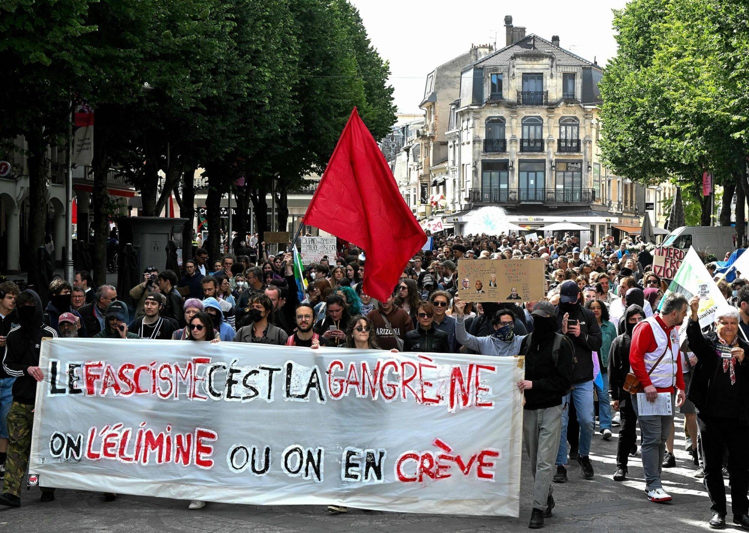 قبل الانتخابات التشريعية في فرنسا... مظاهرات مرتقبة لعشرات الآلاف ضد اليمين المتطرف
