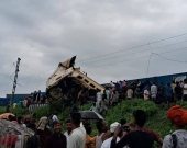 خمسة قتلى على الأقل في تصادم قطاري ركاب وبضائع بشرق الهند