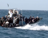 انتشال 12 جثة إضافية قبالة السواحل الإيطالية بعد تحطّم قارب مهاجرين