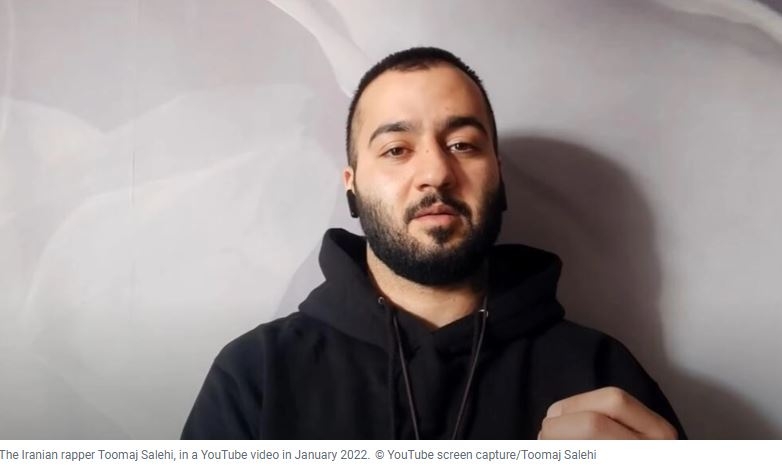 Iran's supreme court overturns rapper Toomaj Salehi's death sentence