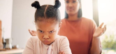 لماذا يسمح بعض الآباء لأبنائهم بـ«عدم احترامهم»؟