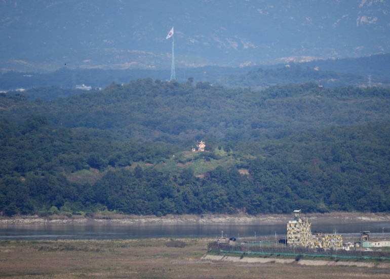 كوريا الجنوبية تستأنف مناورات بالمدفعية قرب حدودها الشمالية