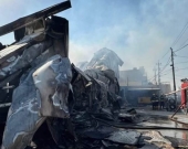 اندلاع حريق في مصنعين كبيرين بالمنطقة الصناعية في السليمانية
