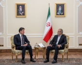 President Nechirvan Barzani meets with President Masoud Pezeshkian of Iran