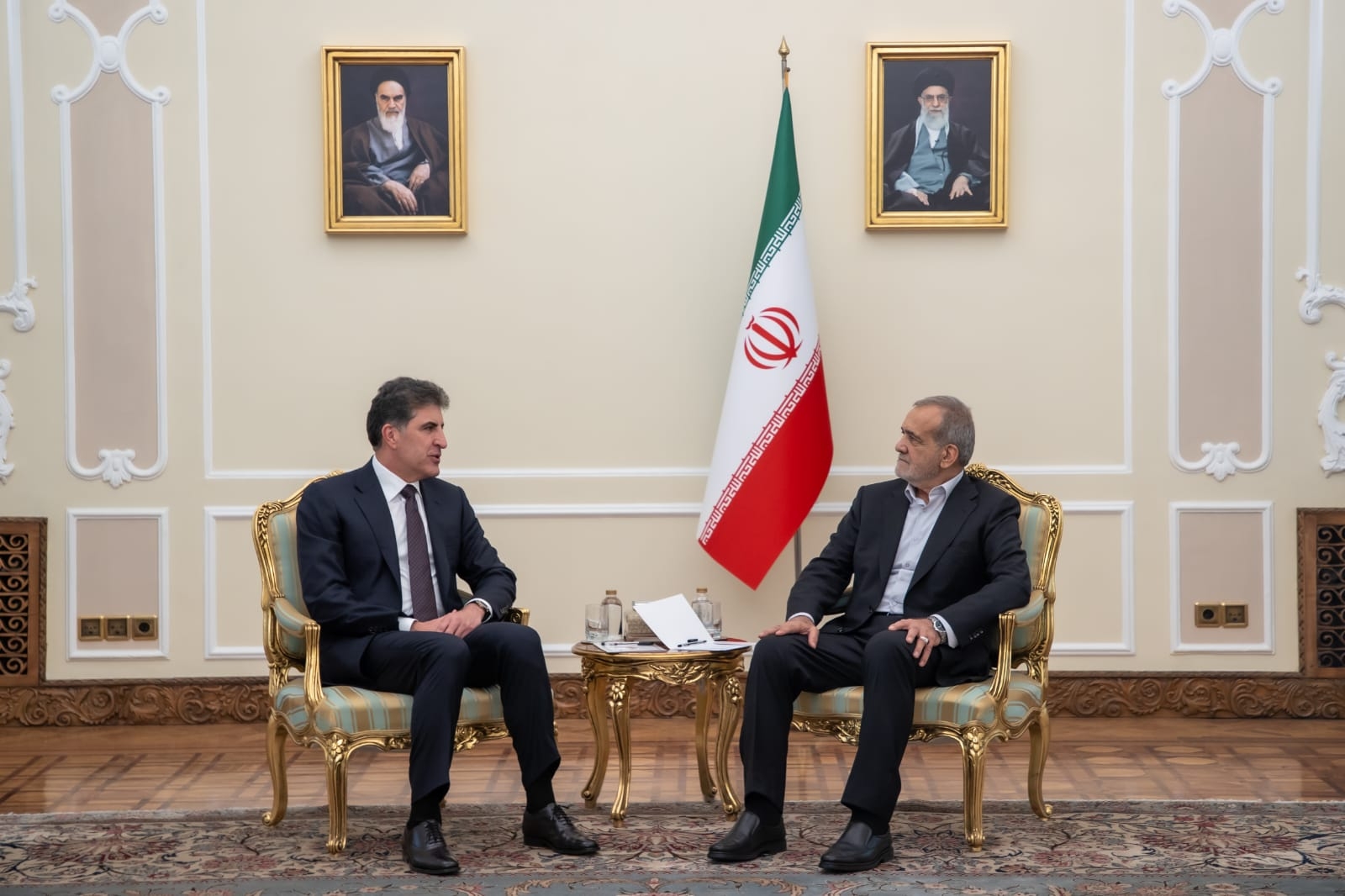 President Nechirvan Barzani meets with President Masoud Pezeshkian of Iran