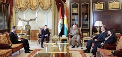 Kurdish Leader Masoud Barzani Meets with French Consul General to Discuss Political Developments and Strengthen Ties