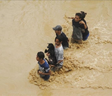 بەهۆی لافاو و زەوی لەرزین لە چین: 4 کەس گیانیان لەدەستدا