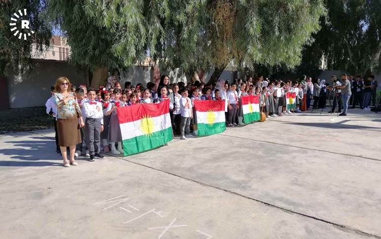 Herêmên Kurdistanî: 'Malbatên Kurd zarokên xwe dişînin dibistanên Erebî'