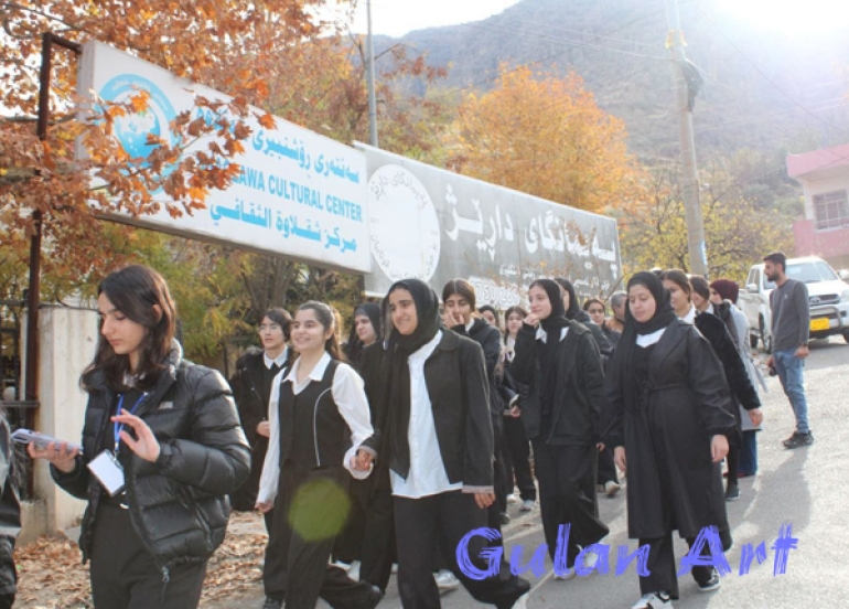 سارا تەڵایی پێشانگەیەكی تایبەتی شێوەكاری لە شەقڵاوە كردەوە