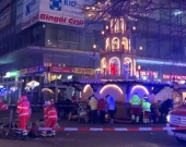 Li Almanyayê otomobîlekî da nav bazarekî Noelê û gelek kes mirin û hejmarek kes  jî birîndar bûn