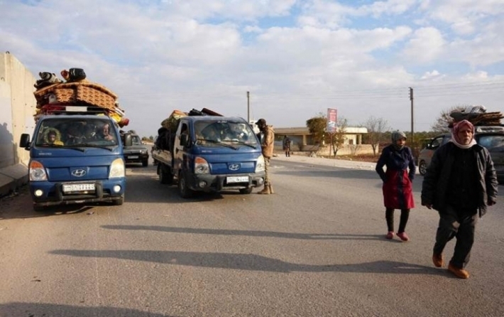 Rêveberekî ENKSê: Ereb li Efrînê derdikevin û wegera kurdan a ji bo navçeyên xwe jî berdewame