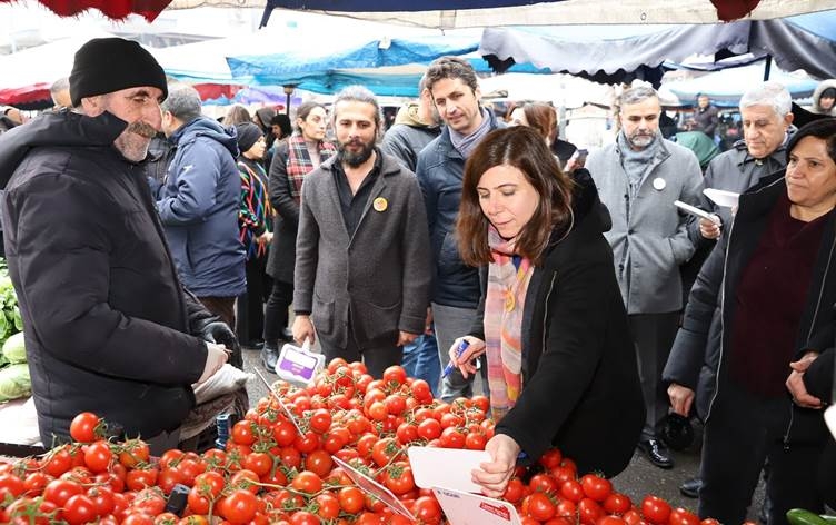 AMED - Etîketên bi Kurdî hatin belavkirin