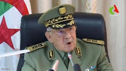 قائد الجيش الجزائري يوجه 