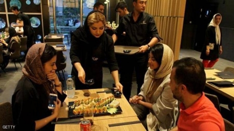 إغلاق مئات المقاهي في طهران