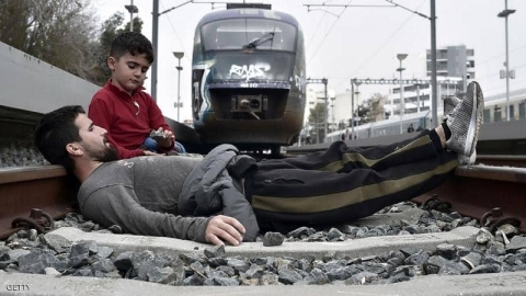 اليونان تتهم تركيا باستغلال أزمة المهاجرين للابتزاز السياسي