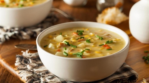خبيرة تكشف عن أفضل أنواع الحساء وضرورة تناوله يوميا!