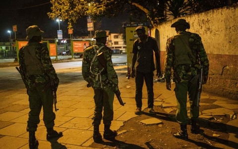 الشرطة الكينية تقتل 12 مدنياً لانتهاكهم حظر التجول