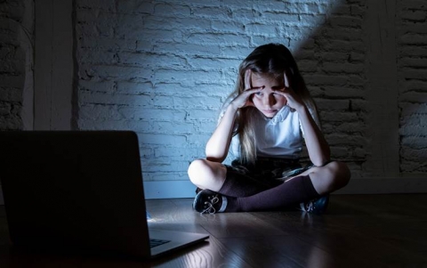 الاستغلال الجنسي للأطفال عبر الإنترنت يشتدّ خلال تدابير العزل