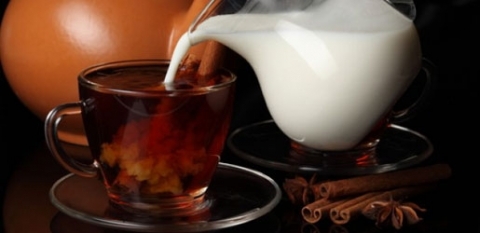دراسة طبية: الشاي بالحليب أسوأ عادة غذائية
