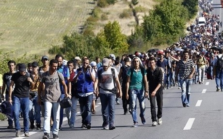 إيطاليا تتبنى قانون مكافحة الهجرة