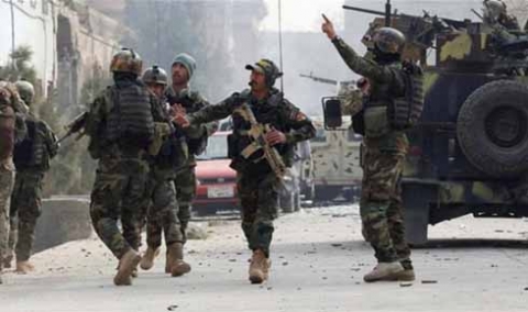 126 قتيل من الأمن الأفغاني بتفجير انتحاري
