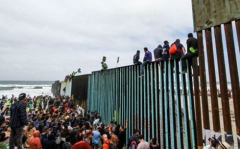 376 مهاجراً توفوا على الحدود الأمريكية-المكسيكية خلال 2018