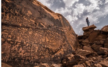 السعودية.. اكتشاف مواقع أثرية يعود تاريخها إلى 100 ألف عام