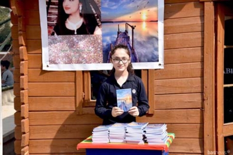 أصغر كاتبة كوردية تصدر كتاباً باللغة الإنكليزية