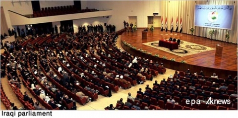 النواب العراقي يمنح ثقته لـ32 وزيرا وثلاثة نواب للمالكي