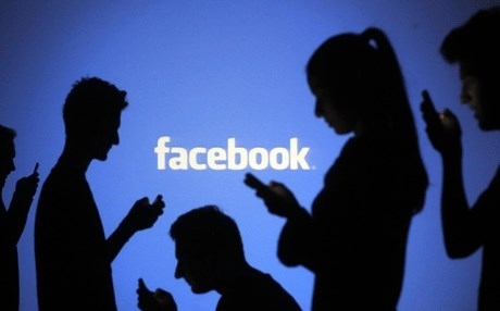 الفيسبوك يغلق أكثر من 30 ألف حساب وهمي في فرنسا