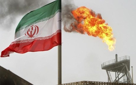 واشنطن: لا مزيد من الإعفاءات من العقوبات على النفط الإيراني