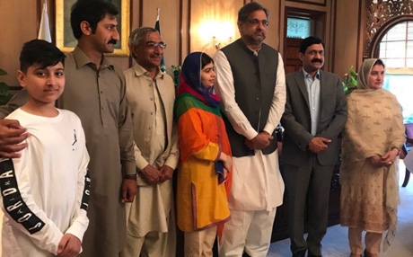 ملالا يوسفزاي تعود إلى باكستان لأول مرة منذ استهدافها من قبل 
