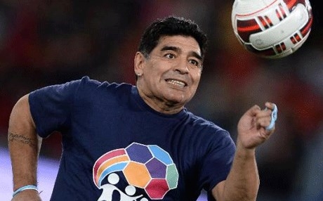 مارادونا يؤيد مشاركة 48 منتخبا في المونديال