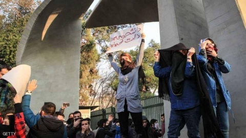 إيران تعتقل 7000 مواطن في 
