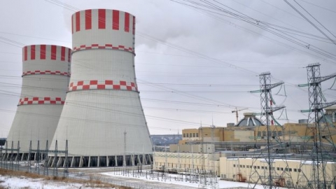 ما هي الدول التي تتنافس في امتلاك الطاقة النووية ومن يوفرها؟