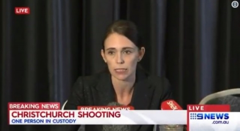 رئيسة وزراء نيوزيلاندا: اعتداء المسجدين يوم أسود في تاريخنا