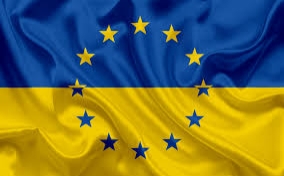 الرئيس الأوكراني يوقع قانون طوارئ «استعداداً للمواجهة»